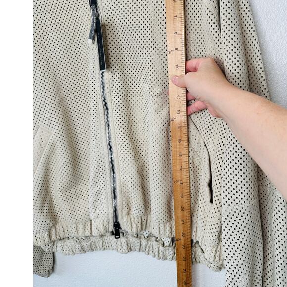 NWT Brunello Cucinelli Tan Cream Laser Cut 100% Leather Bomber Jacket 48 / XL - Picture 16 of 16